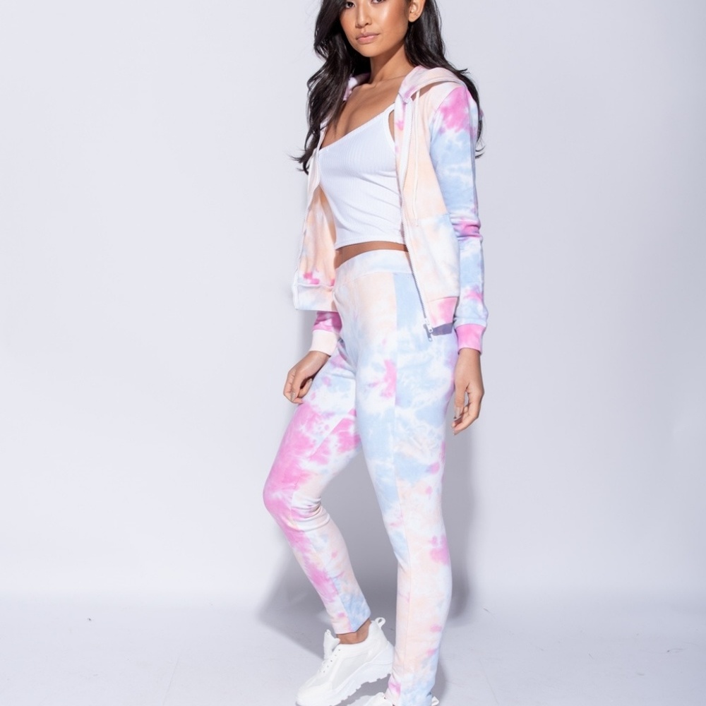 Tie Dye Groovy Kind of Love Tie Dye Leggings - Picture 4 of 8